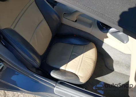 2006 Pontiac Solstice z USA, uszkodzony, nr VIN 1G2MB33B86Y102073